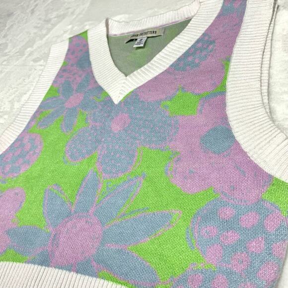 Urban Outfitters Crop Sweater Vest sz Medium Pastel Floral Preppy Spring Hippie - Picture 4 of 10